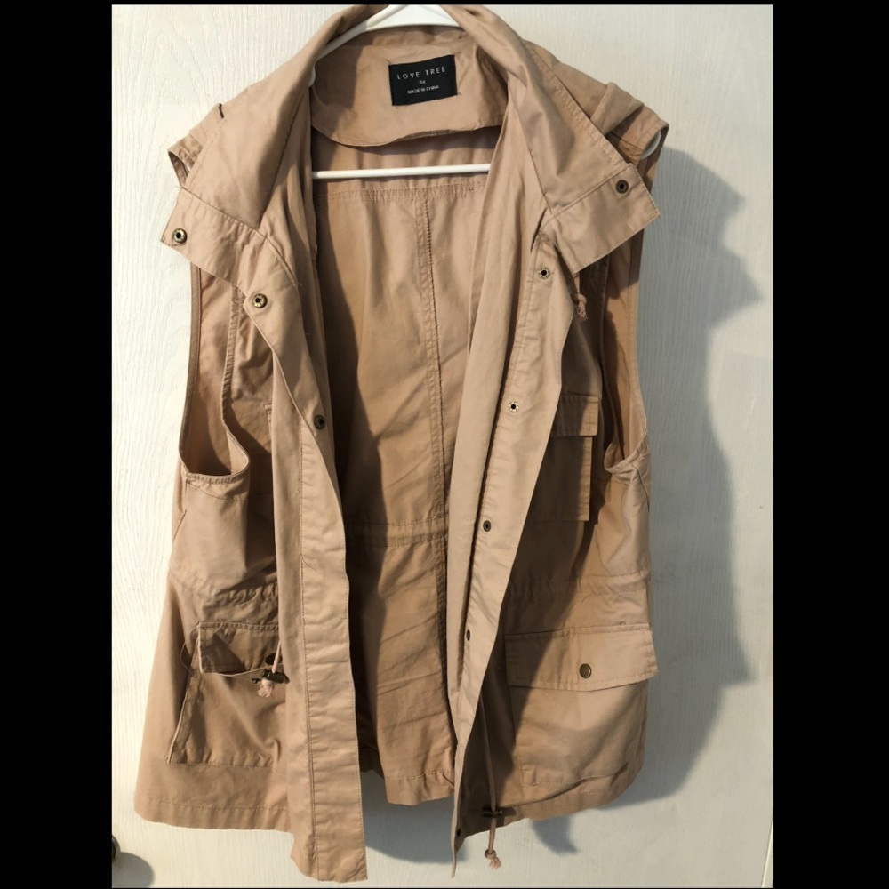 Cargo vest. Size 3x.